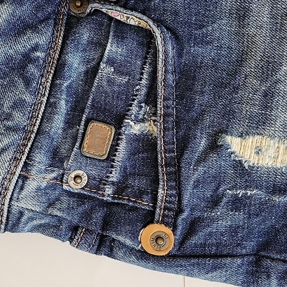 Zara Denim Rules By TRF Distressed Shorts - Picture 5 of 11